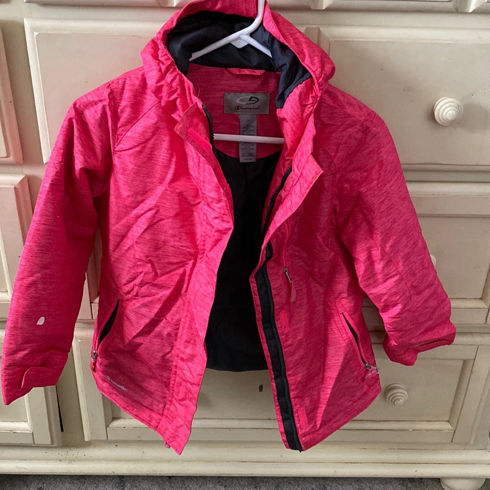 Champion -Girls hooded , hot pink winter coat. Size 6/6x